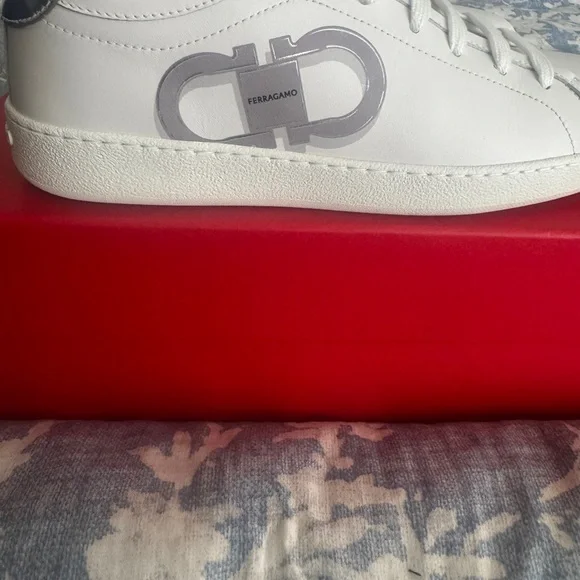 Salvatore Ferragamo Classic White Sneakers - Picture 3 of 10